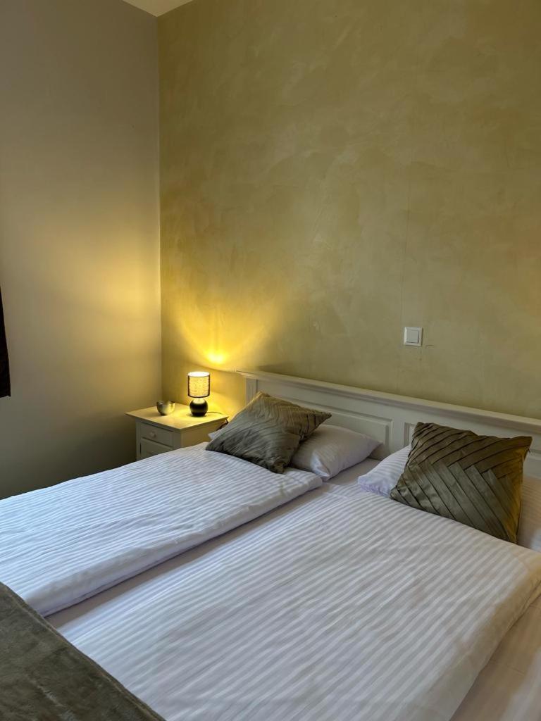 Sia Apartments Hotel Essen Bagian luar foto